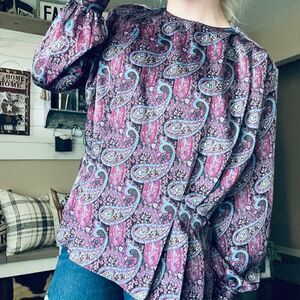 Vintage Tess Paris Milano Purple/Pink Paisley Printed Button Back Pleated Blouse
